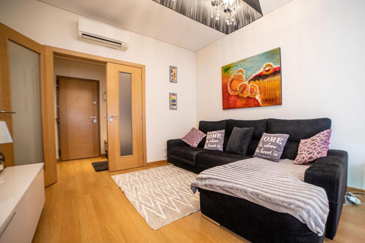 Lovely Apartment Near Airport And Nations Park, With Garage Loures Dış mekan fotoğraf
