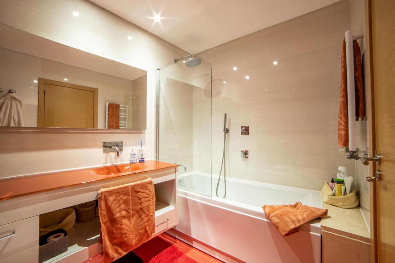 Lovely Apartment Near Airport And Nations Park, With Garage Loures Dış mekan fotoğraf