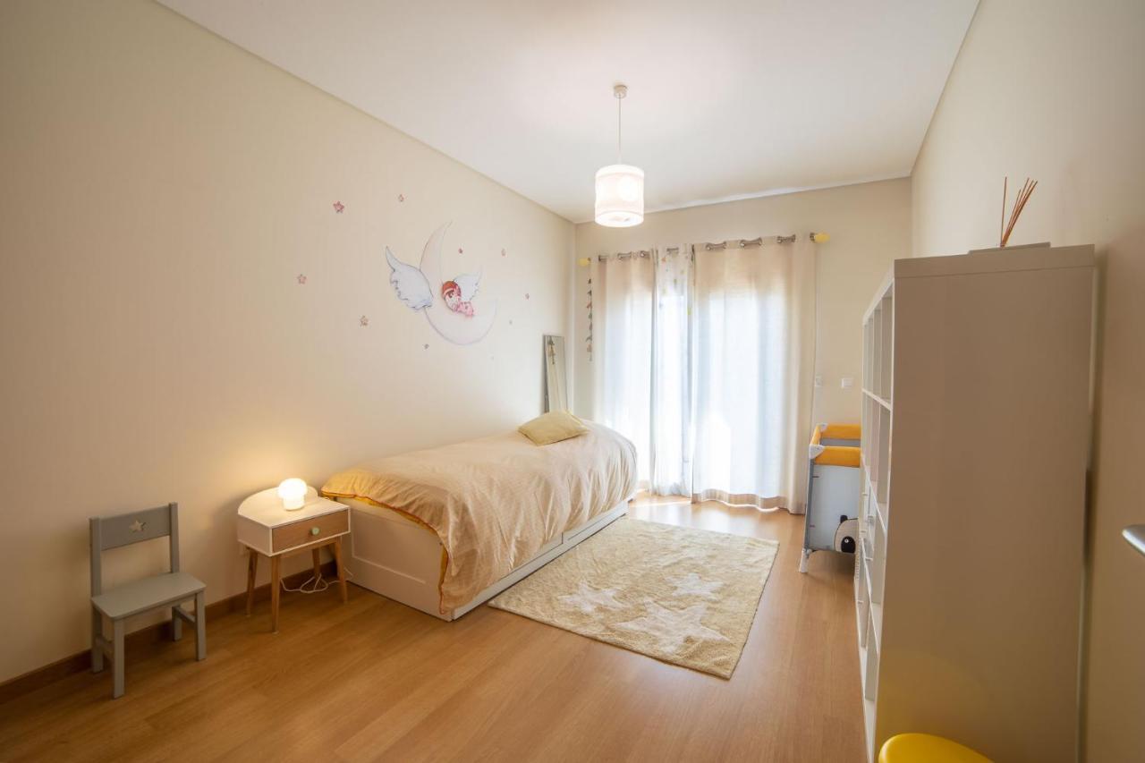 Lovely Apartment Near Airport And Nations Park, With Garage Loures Dış mekan fotoğraf