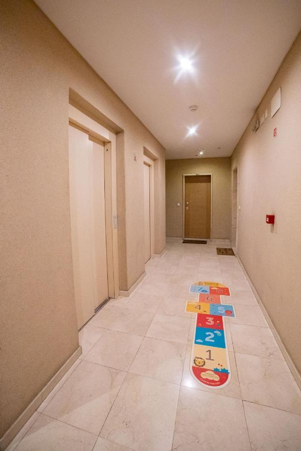 Lovely Apartment Near Airport And Nations Park, With Garage Loures Dış mekan fotoğraf