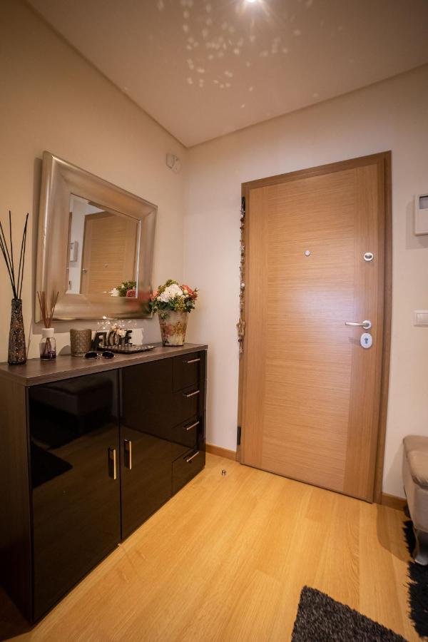 Lovely Apartment Near Airport And Nations Park, With Garage Loures Dış mekan fotoğraf